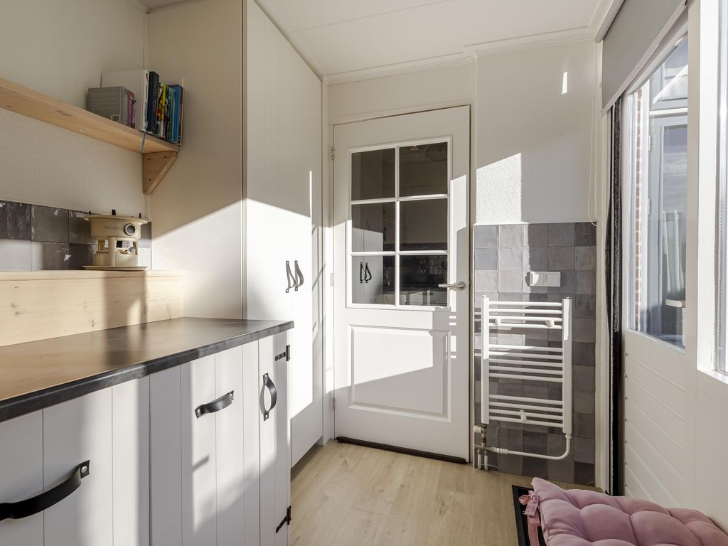 Van Ruysdaelstraat 2, Hardinxveld-Giessendam