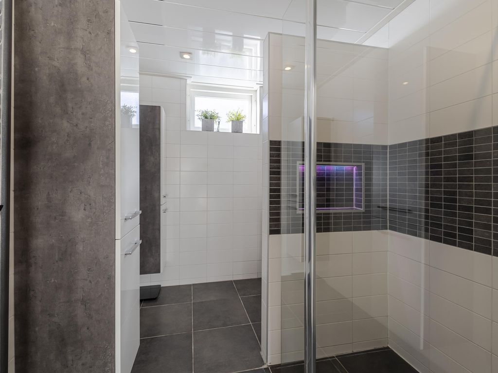 Van Ruysdaelstraat 2, Hardinxveld-Giessendam