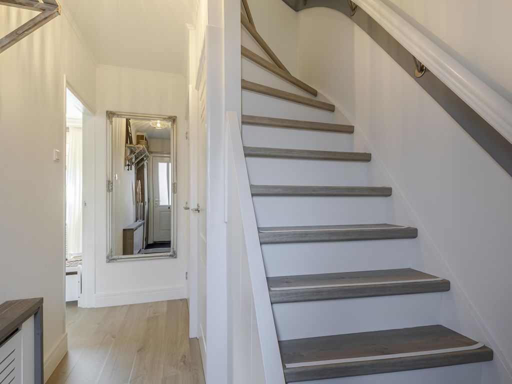 Van Ruysdaelstraat 2, Hardinxveld-Giessendam