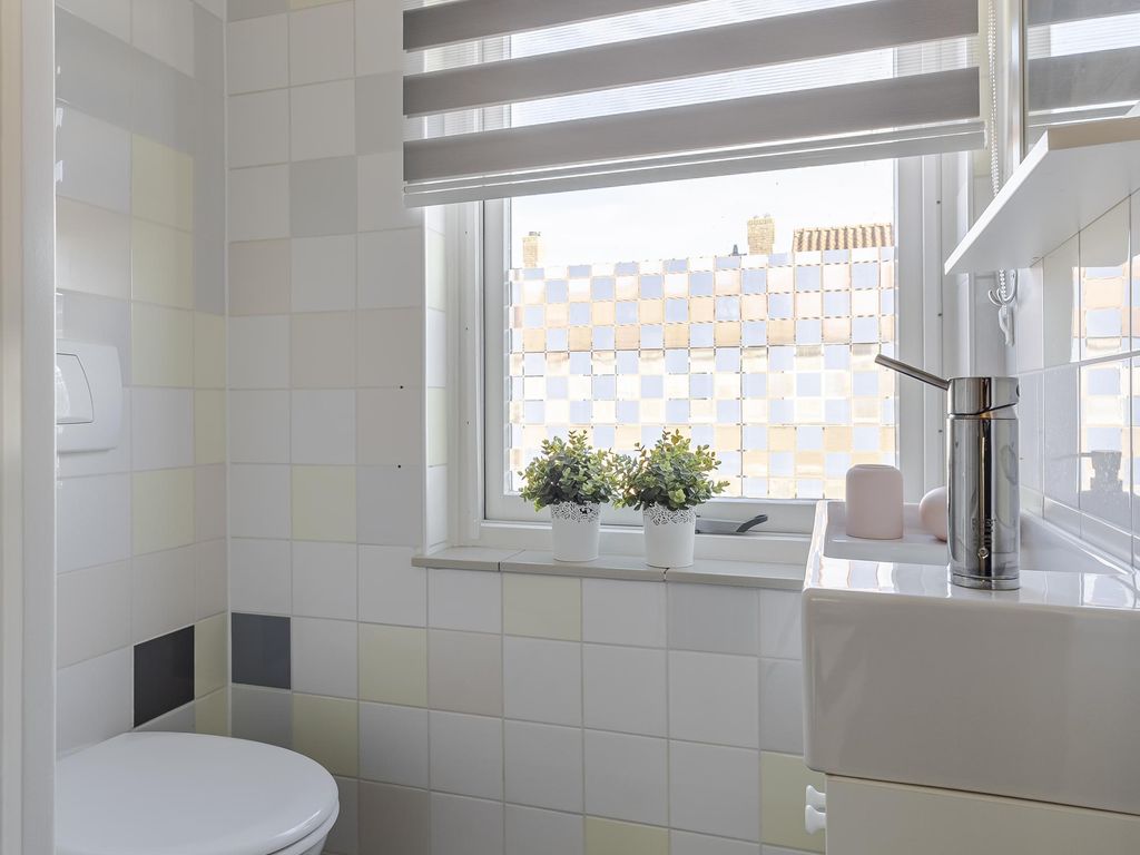 Van Ruysdaelstraat 2, Hardinxveld-Giessendam