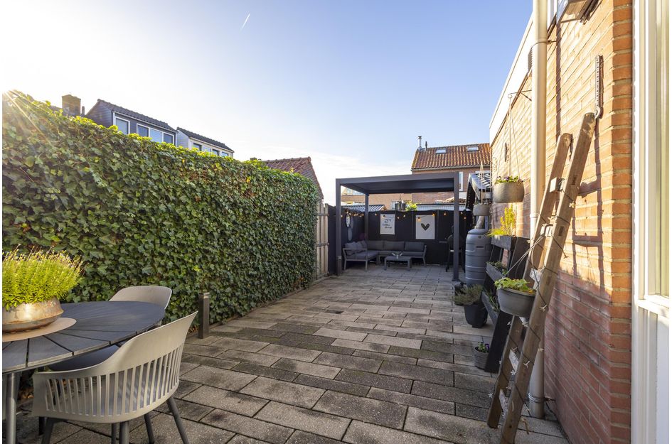 Van Ruysdaelstraat 2