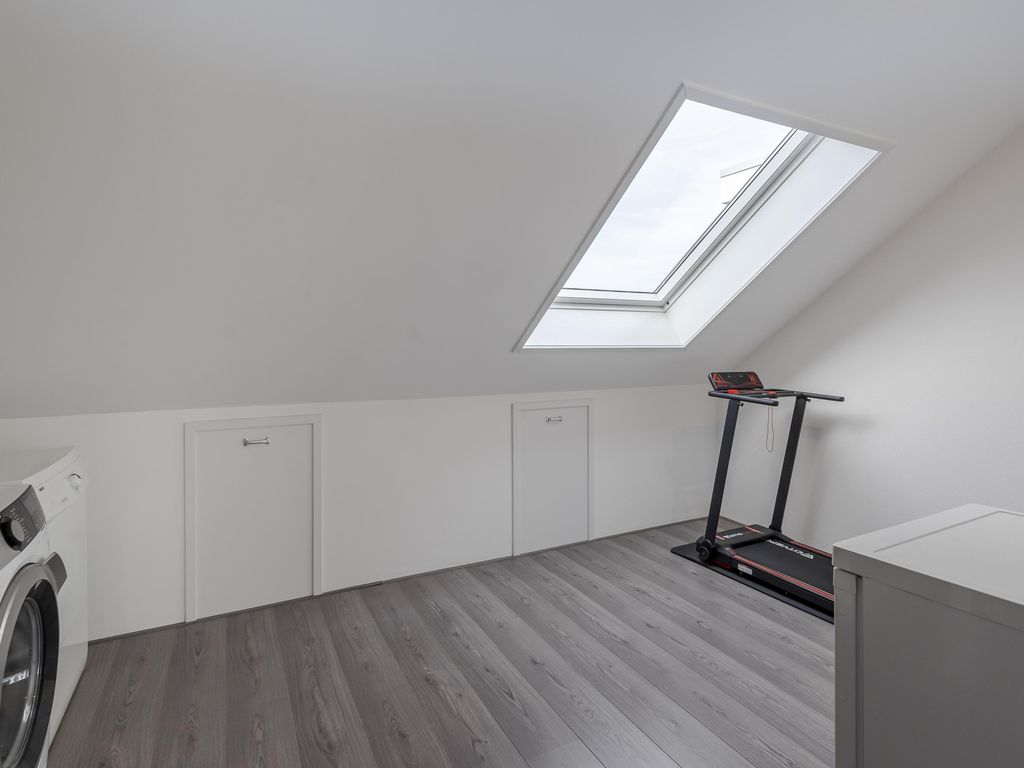 Troelstrastraat 15, HARDINXVELD-GIESSENDAM