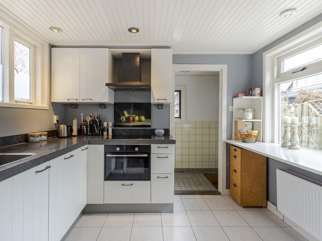 Prins Bernhardstraat 9, HARDINXVELD-GIESSENDAM