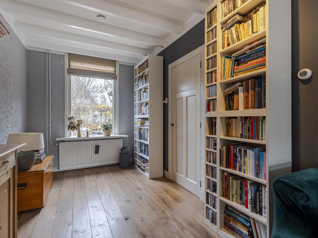 Prins Bernhardstraat 9, HARDINXVELD-GIESSENDAM