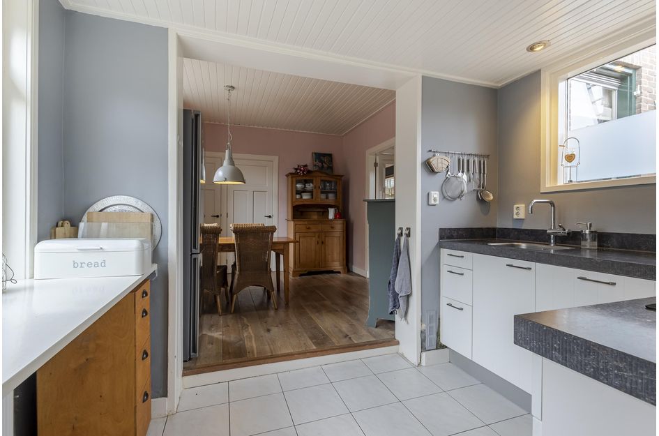 Prins Bernhardstraat 9