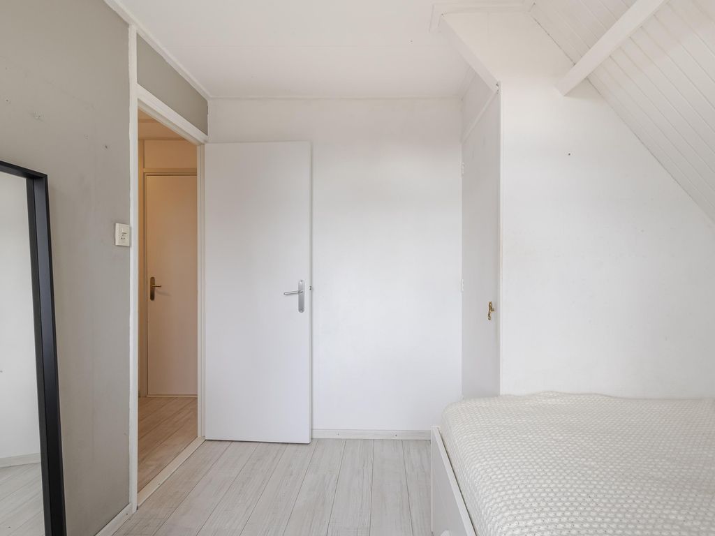 Prins Bernhardstraat 9, HARDINXVELD-GIESSENDAM