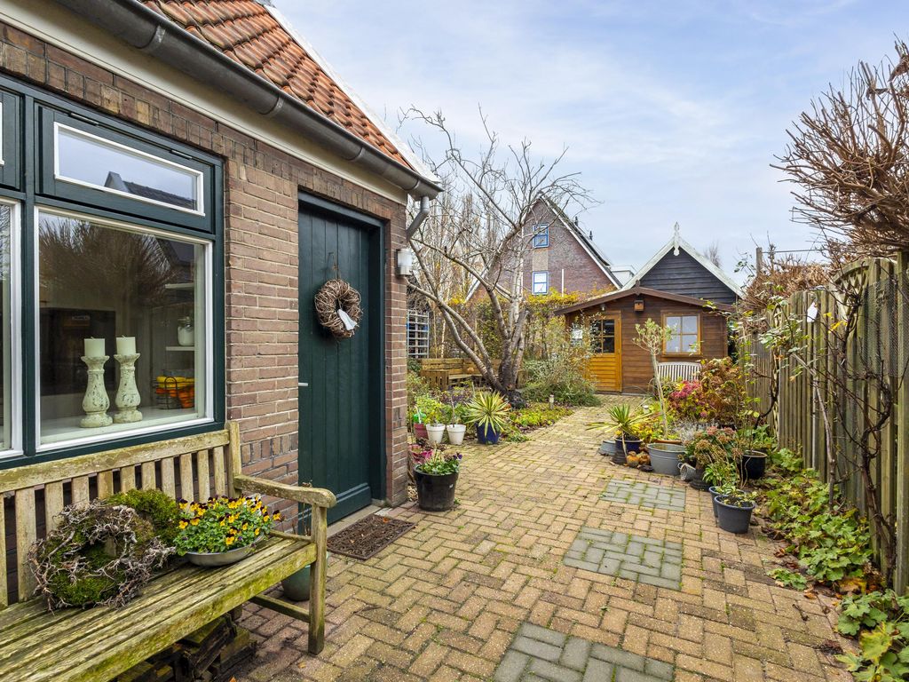 Prins Bernhardstraat 9, HARDINXVELD-GIESSENDAM