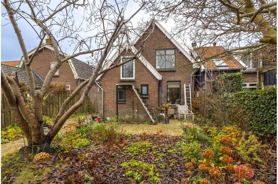 Prins Bernhardstraat 9