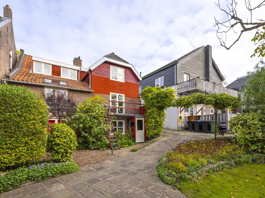 Peulenstraat-zuid 17, HARDINXVELD-GIESSENDAM