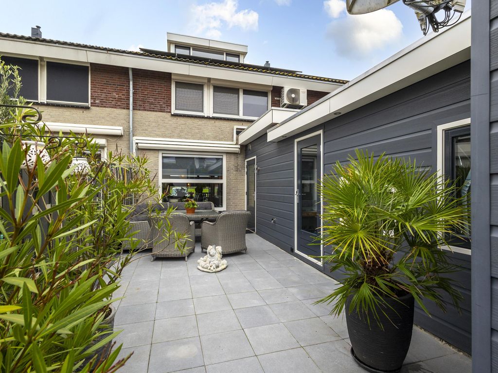 Duizendbladstraat 6, Bleskensgraaf ca