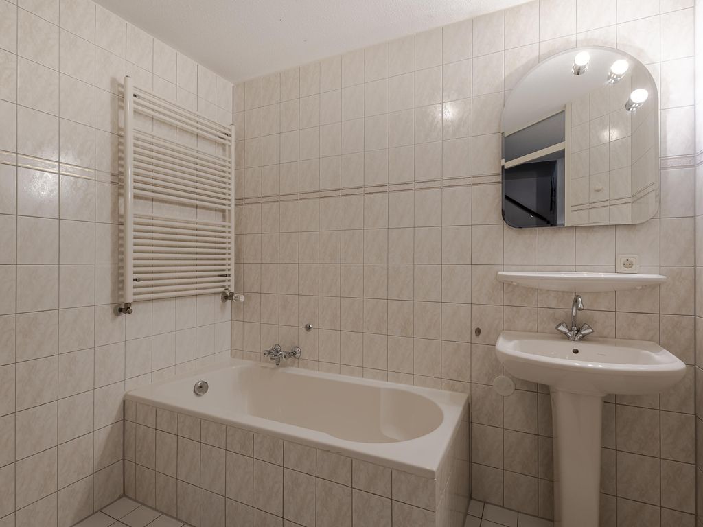 Lijnbaanplein 4, GIESSENBURG