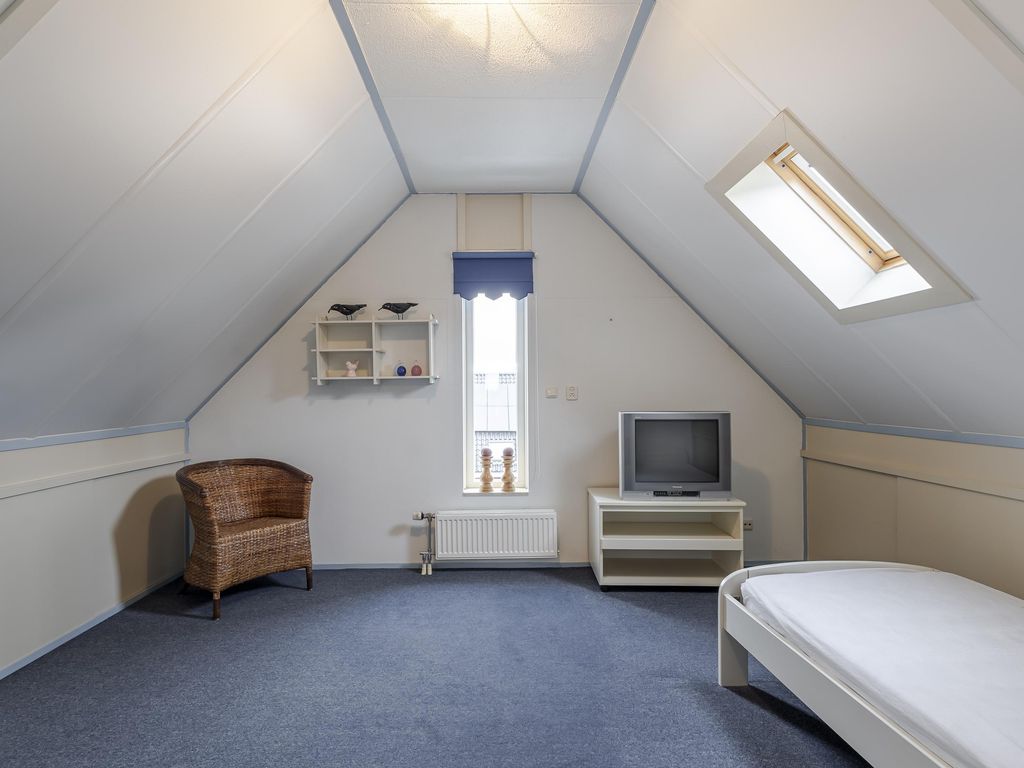 Lijnbaanplein 4, GIESSENBURG