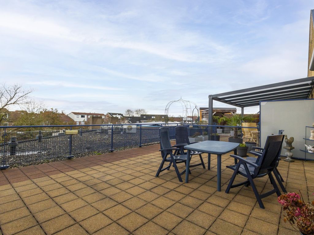 Lijnbaanplein 4, GIESSENBURG