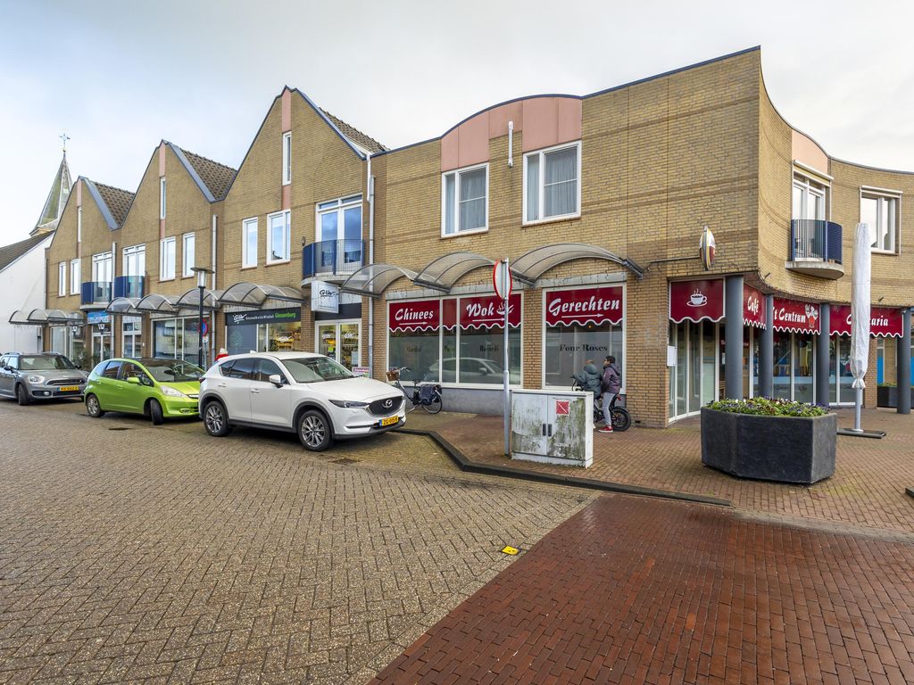 Lijnbaanplein 4, GIESSENBURG