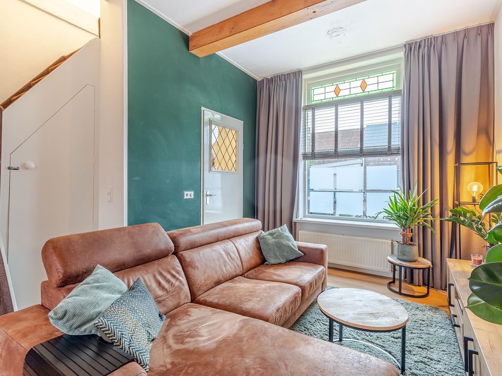 Buitendams 285, Hardinxveld-Giessendam