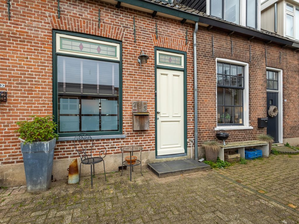 Buitendams 285, Hardinxveld-Giessendam