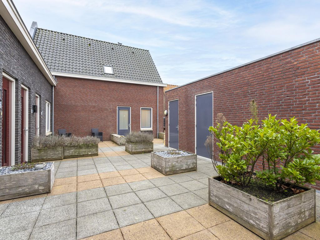 Lindenstraat 6g, Bleskensgraaf ca