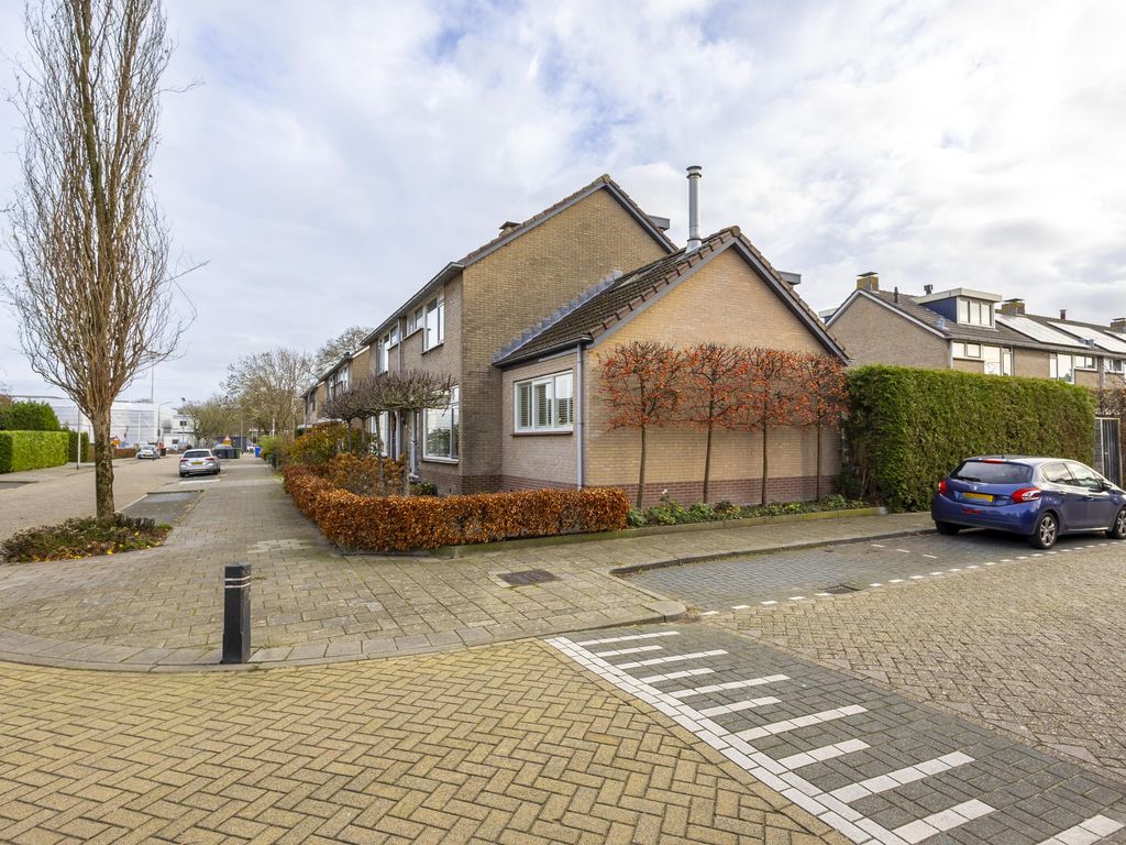 Waalstraat 11, SLIEDRECHT