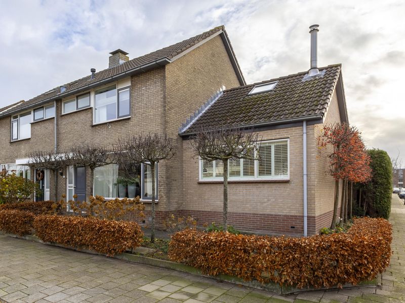 Waalstraat 11, Sliedrecht