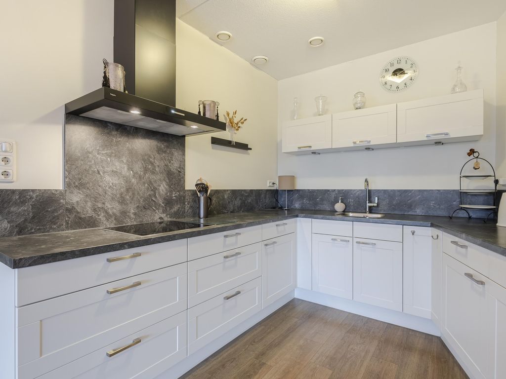 Poolster 27, HARDINXVELD-GIESSENDAM