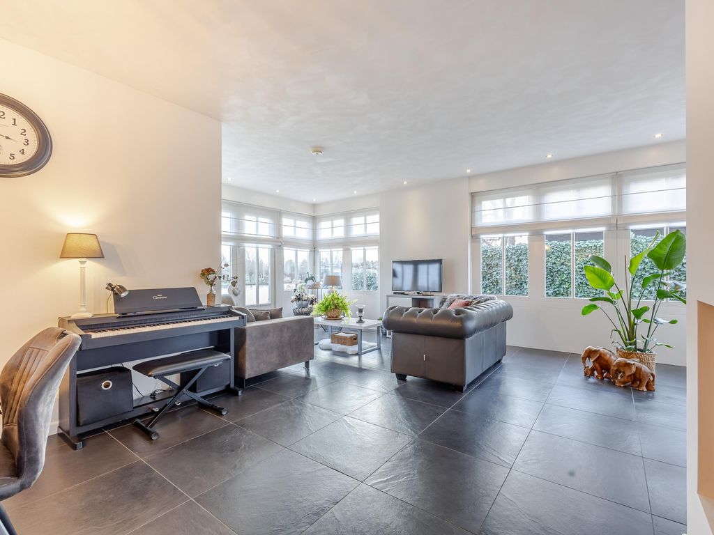 Binnendamseweg 79, GIESSENBURG