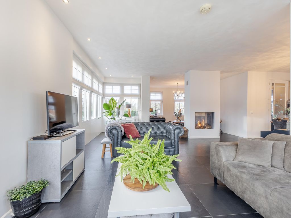 Binnendamseweg 79, GIESSENBURG