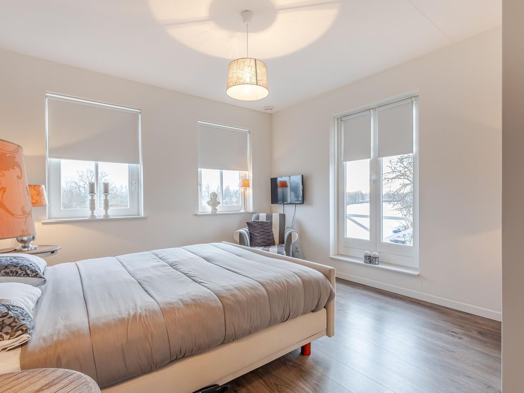 Binnendamseweg 79, GIESSENBURG