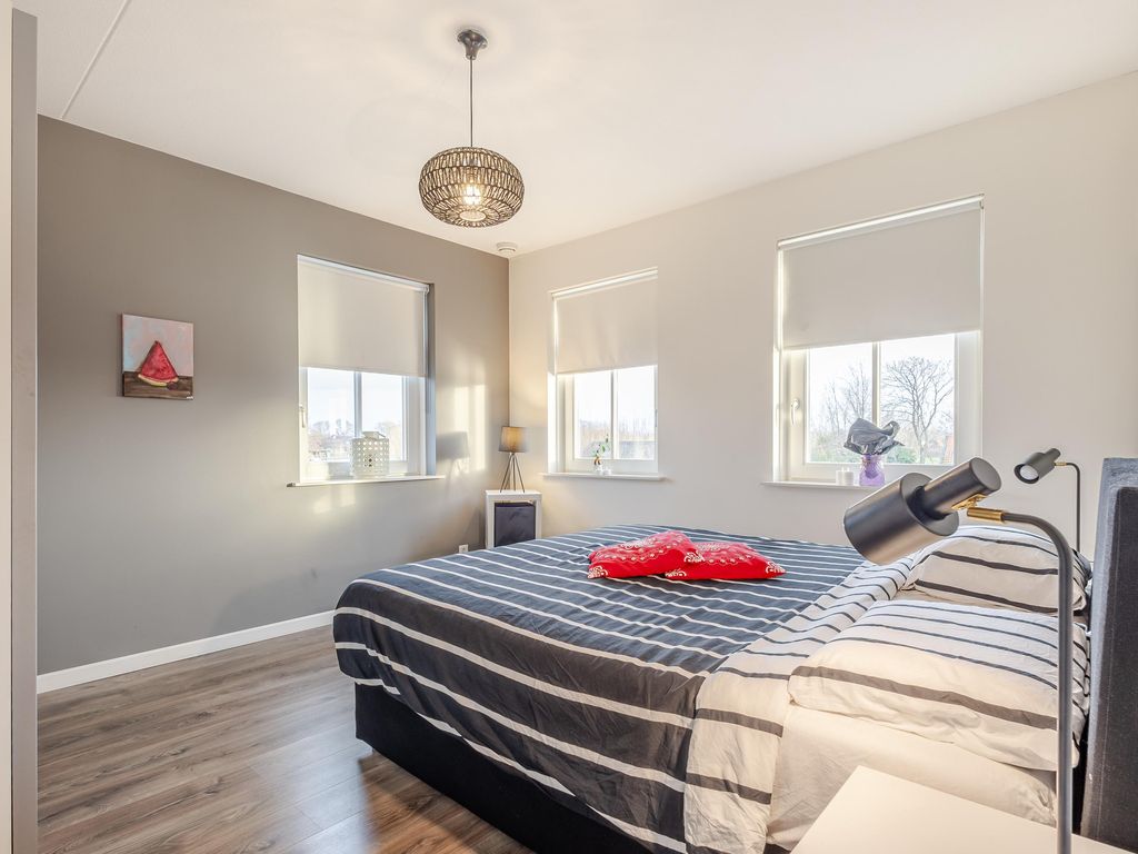 Binnendamseweg 79, GIESSENBURG