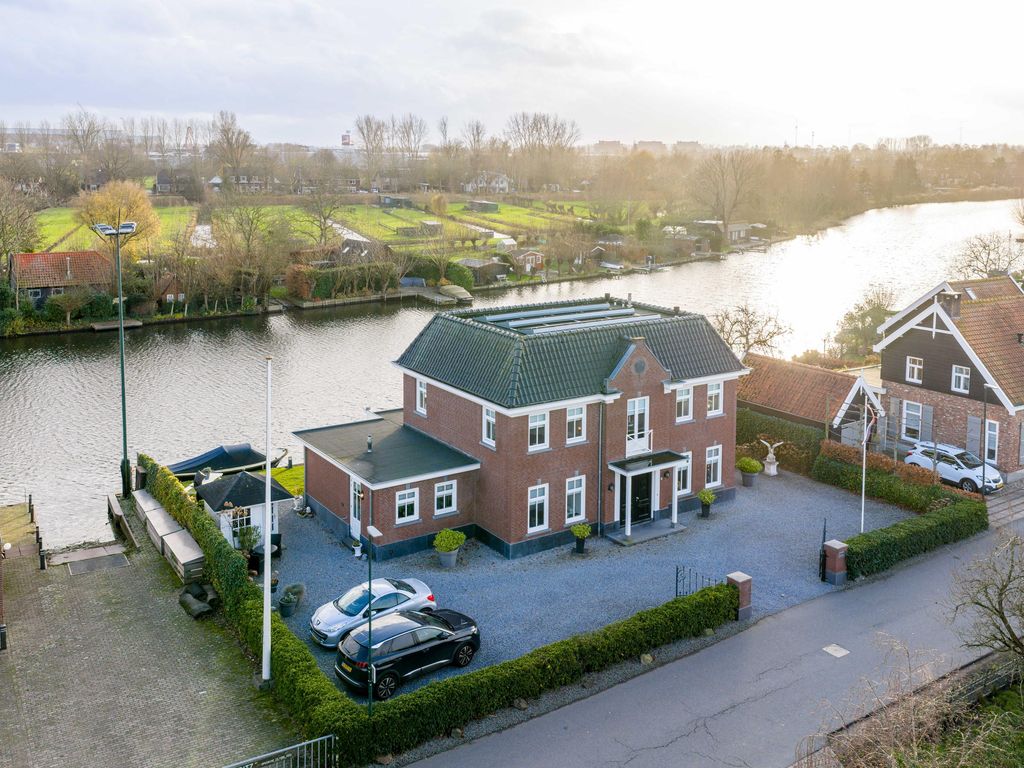 Binnendamseweg 79, GIESSENBURG