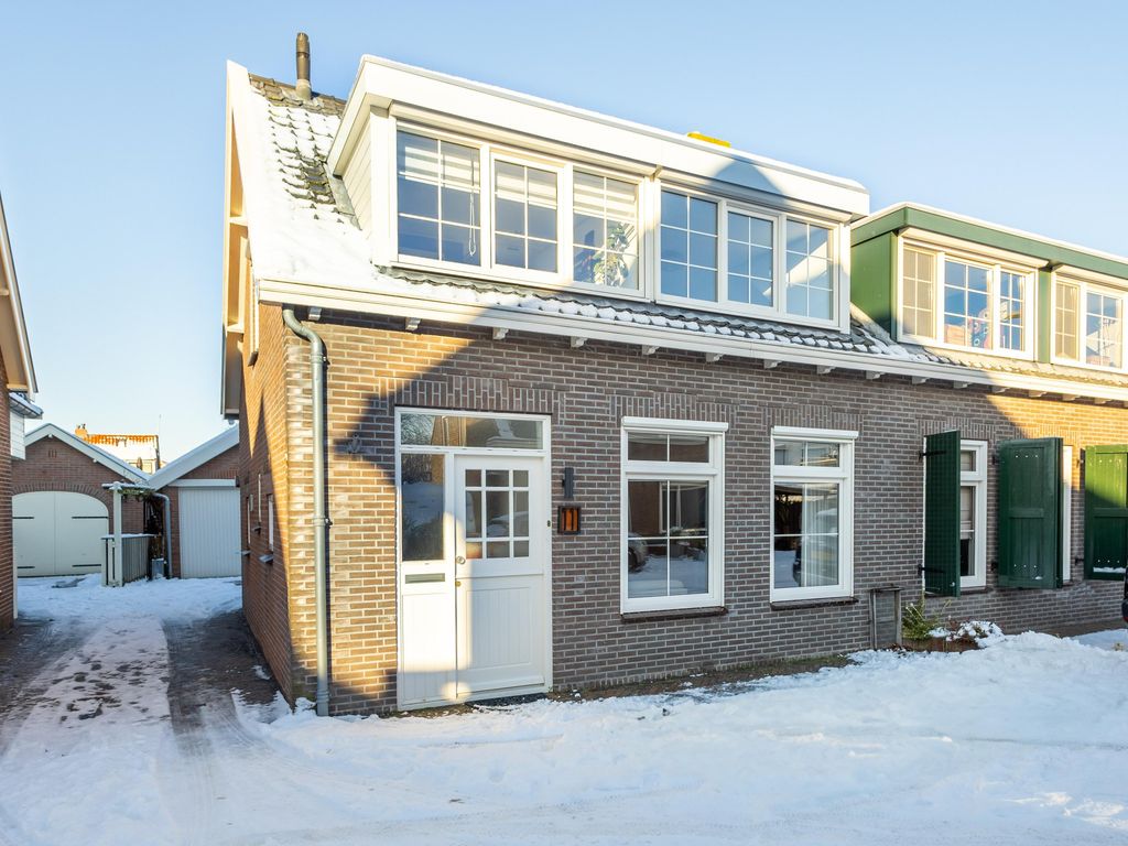 Weteringstraat 11, HARDINXVELD-GIESSENDAM