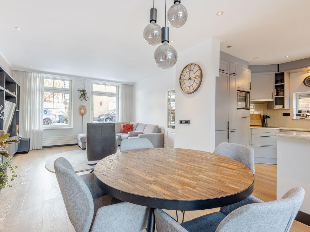 Weteringstraat 11, HARDINXVELD-GIESSENDAM