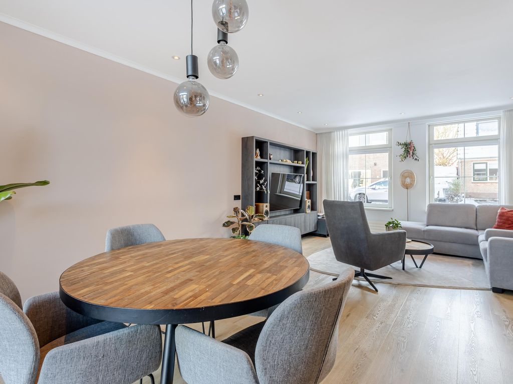 Weteringstraat 11, HARDINXVELD-GIESSENDAM