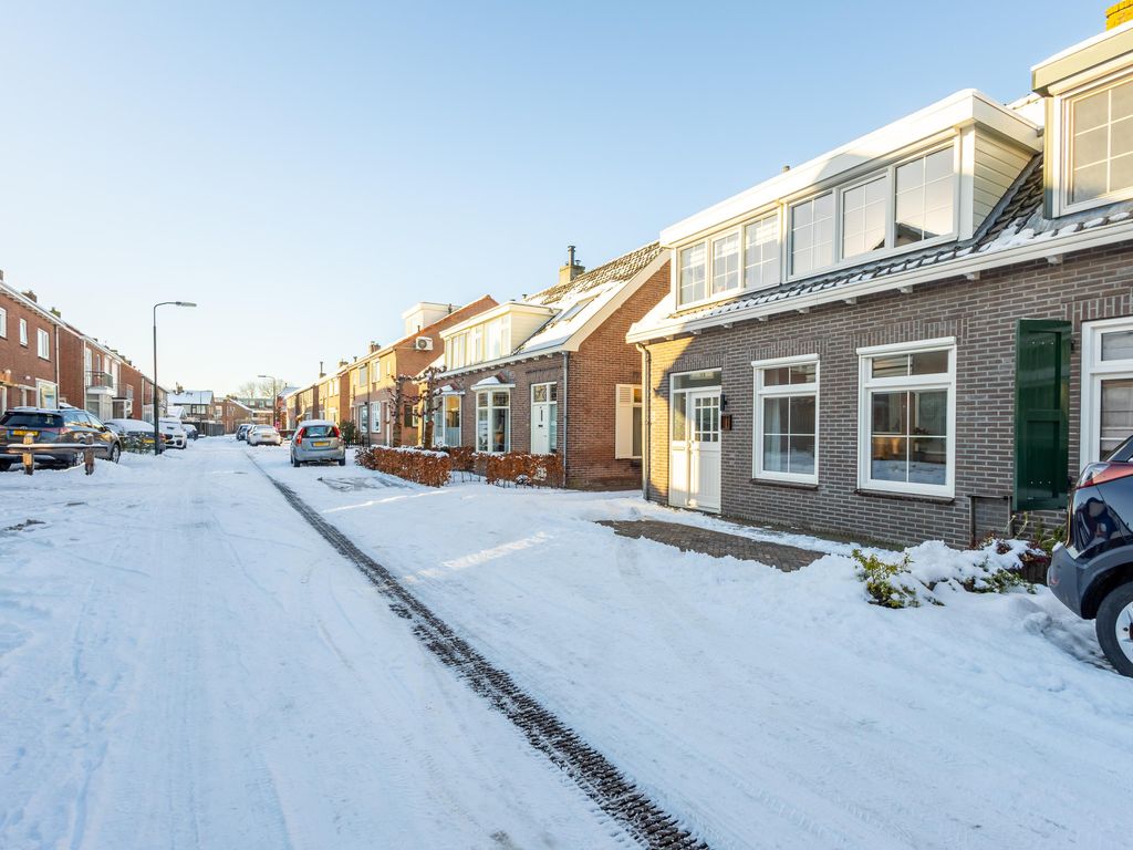 Weteringstraat 11, HARDINXVELD-GIESSENDAM