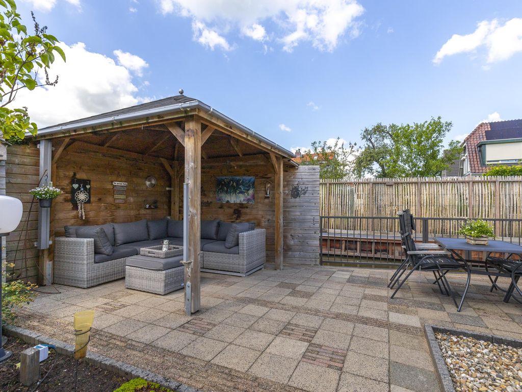 Weteringstraat 11, HARDINXVELD-GIESSENDAM