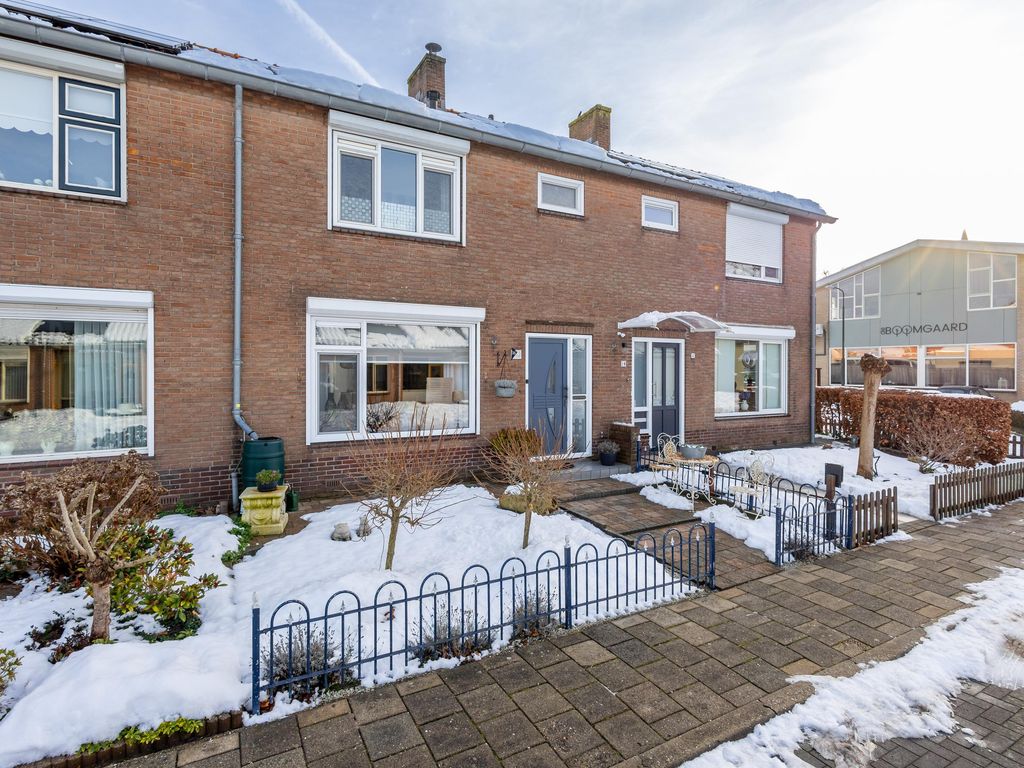 Paulus Potterstraat 16, HARDINXVELD-GIESSENDAM