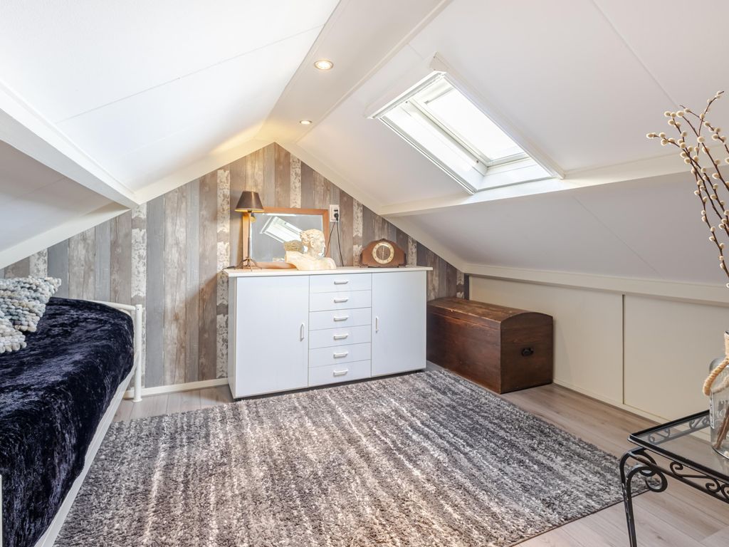 Paulus Potterstraat 16, HARDINXVELD-GIESSENDAM