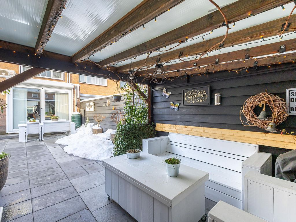 Paulus Potterstraat 16, HARDINXVELD-GIESSENDAM