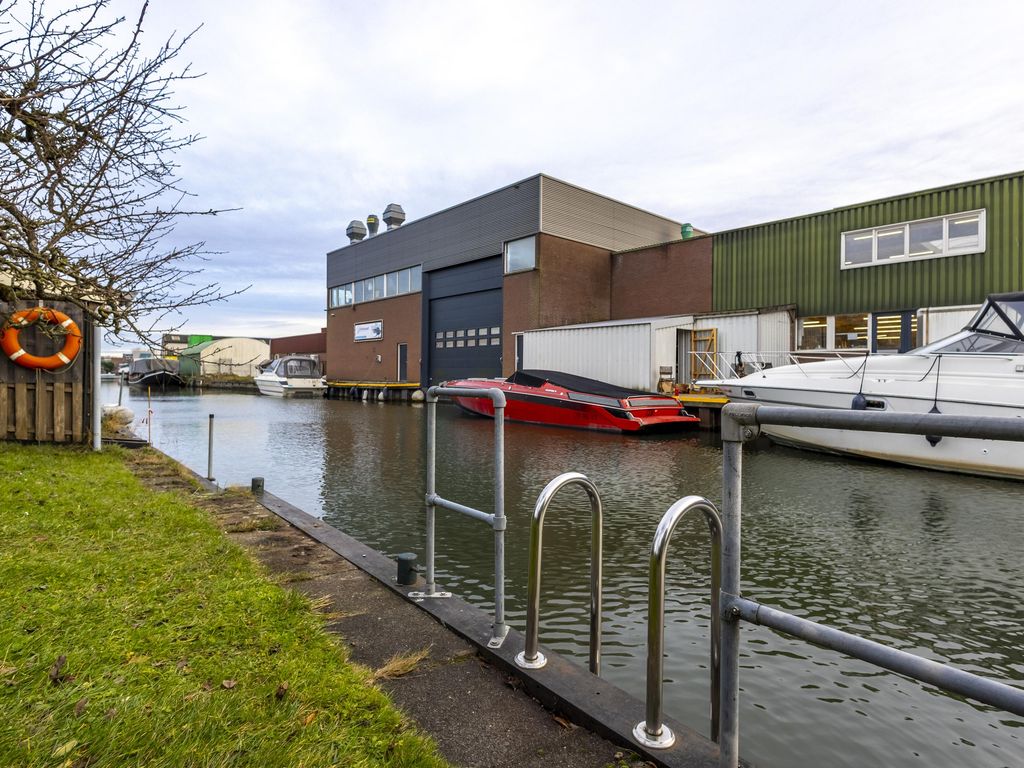 Buitendams 415, HARDINXVELD-GIESSENDAM