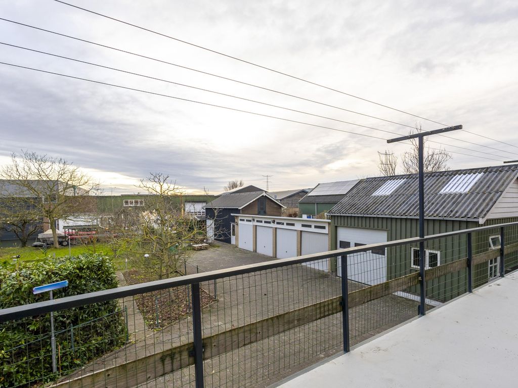 Buitendams 415, HARDINXVELD-GIESSENDAM