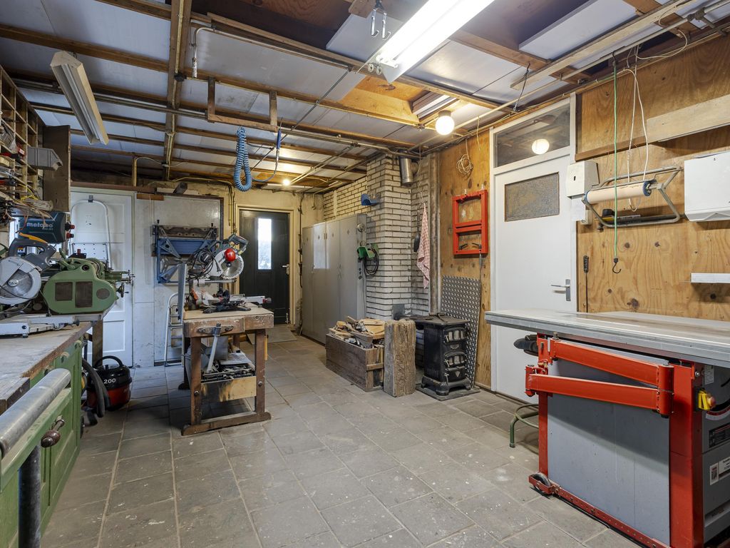 Buitendams 415, HARDINXVELD-GIESSENDAM