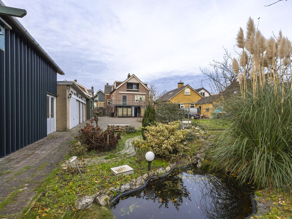 Buitendams 415, HARDINXVELD-GIESSENDAM