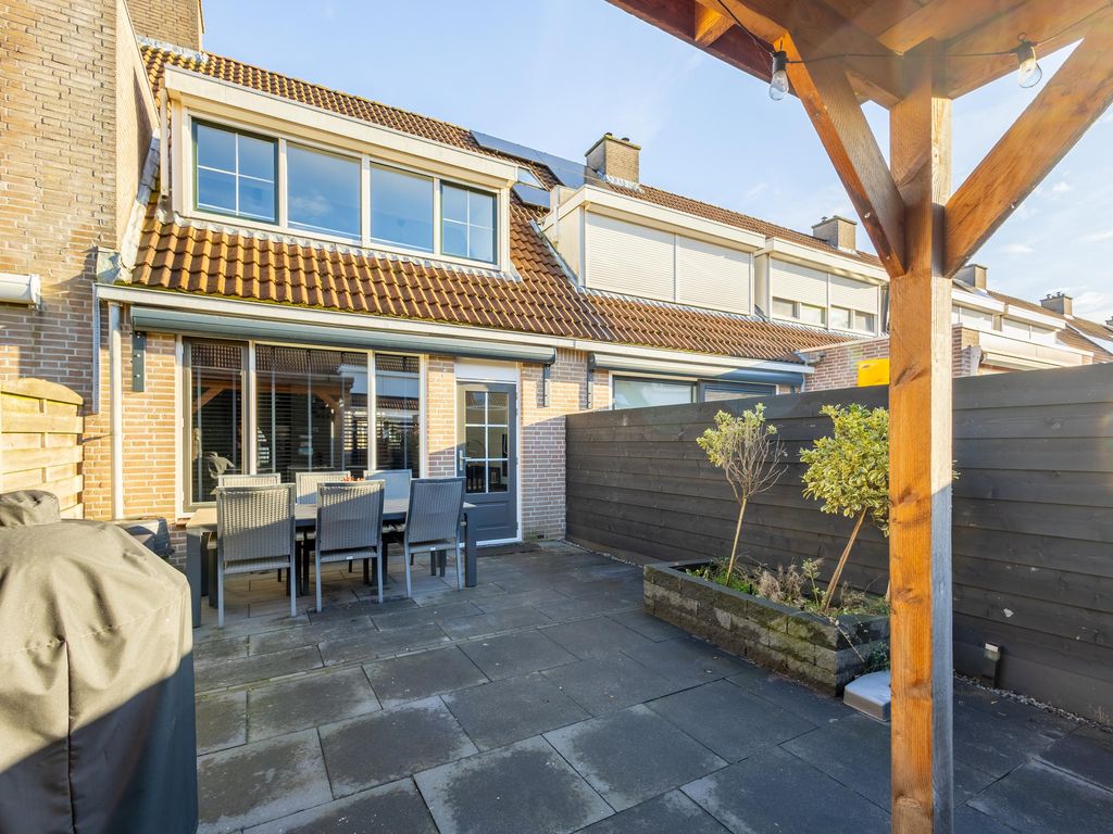 P.A. de Genestetstraat 55, SLIEDRECHT