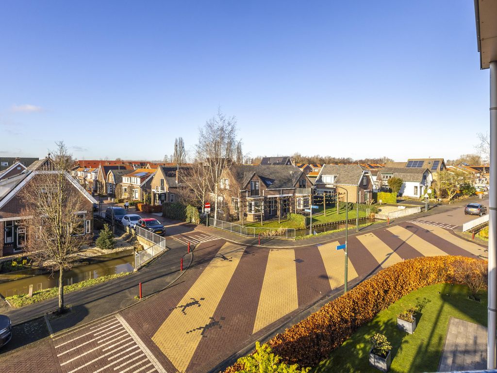 Koningin Wilhelminalaan 101, HARDINXVELD-GIESSENDAM