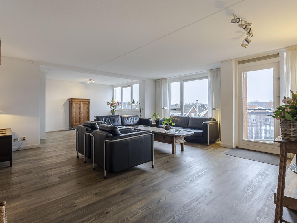 Koningin Wilhelminalaan 101, HARDINXVELD-GIESSENDAM