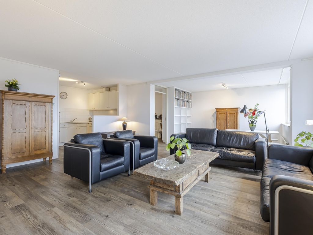 Koningin Wilhelminalaan 101, HARDINXVELD-GIESSENDAM