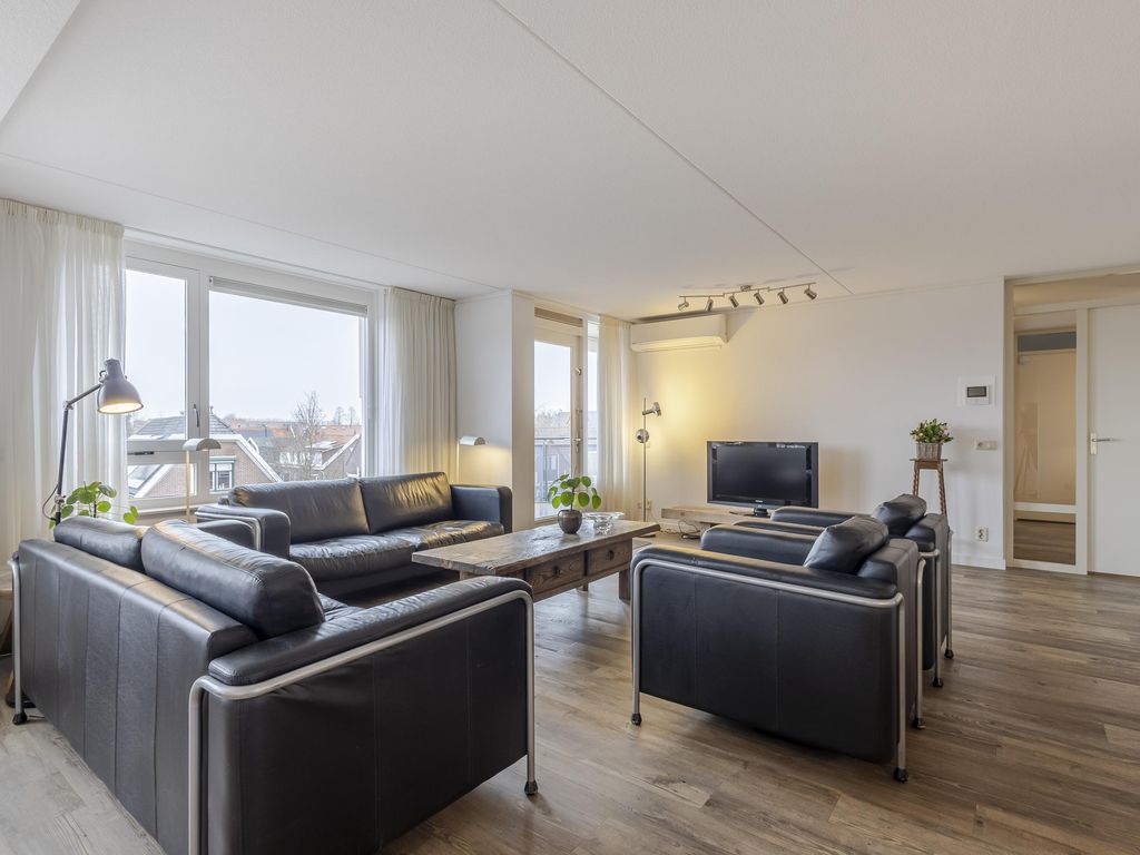 Koningin Wilhelminalaan 101, HARDINXVELD-GIESSENDAM