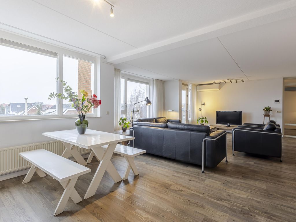 Koningin Wilhelminalaan 101, HARDINXVELD-GIESSENDAM