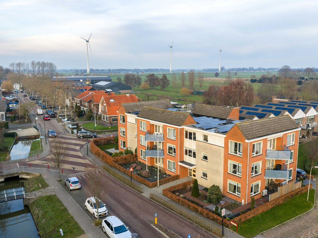 Koningin Wilhelminalaan 101, HARDINXVELD-GIESSENDAM