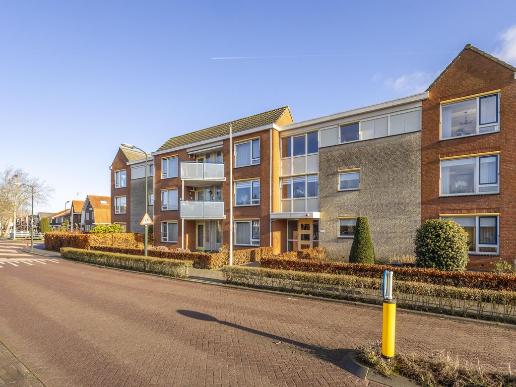 Koningin Wilhelminalaan 101, HARDINXVELD-GIESSENDAM