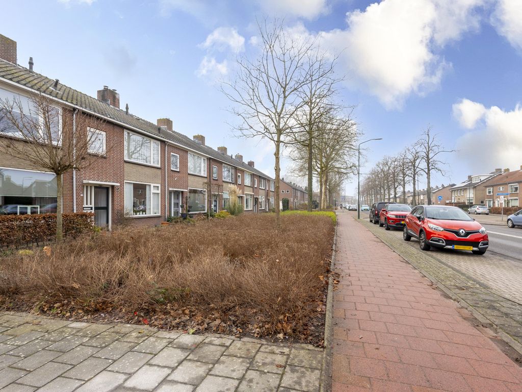 Peulenlaan 55, HARDINXVELD-GIESSENDAM